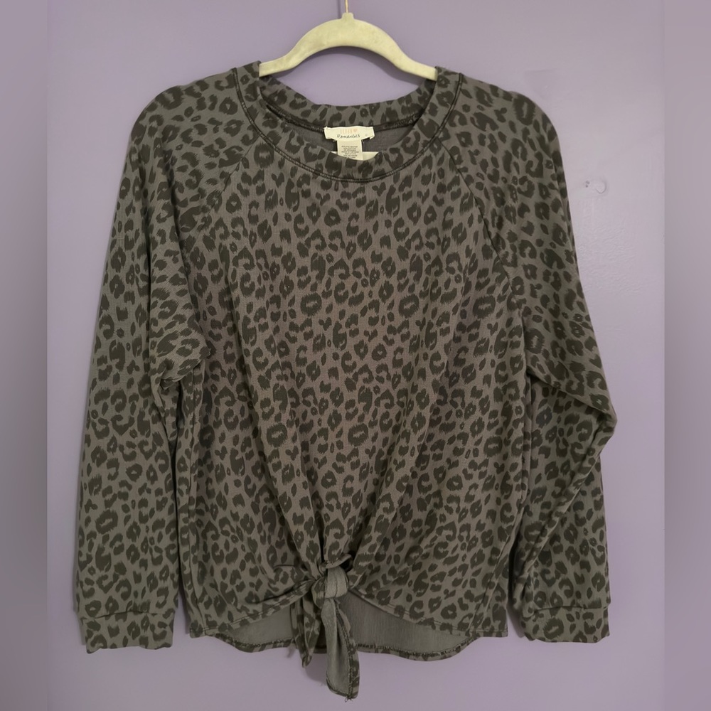 Urban Romantics Grey Cheetah/leopard Sweatshirt Shirt